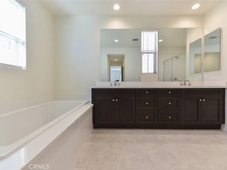 117 Halo — Photo 25