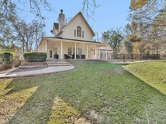 2nd image of 27789 Armadillo Rd