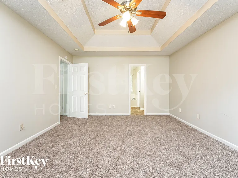 7166 Stonebrook Ln — Photo 9