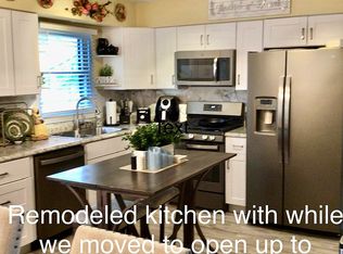 3960 Iowa St, Omaha, NE 68112