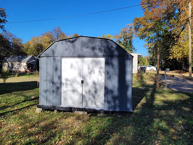 127 Boston Ct — Photo 4
