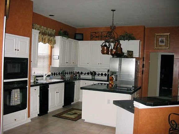 3rd image of 3828 Glasgow Dr