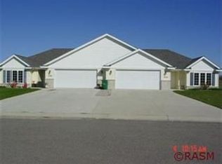 304 St Andrews Ct, Mapleton, MN 56065