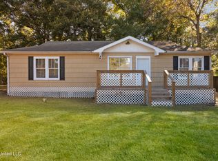 11082 Beverly Rd, Diberville, MS 39540