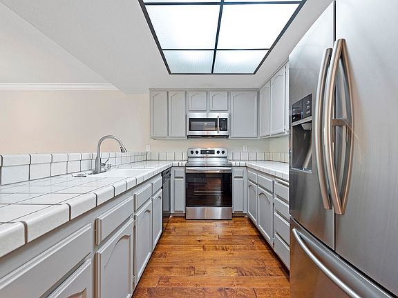 4th image of 1233 Beaulieu Ct