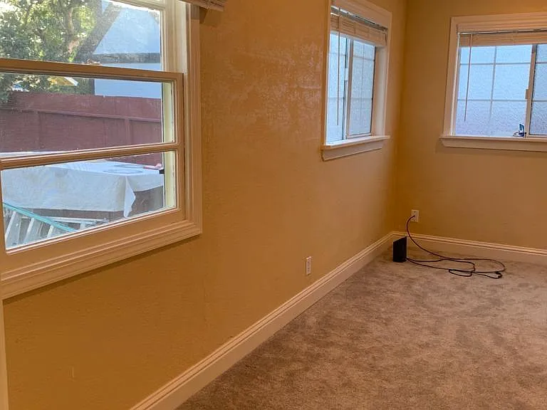 725 Lyndon St — Photo 25