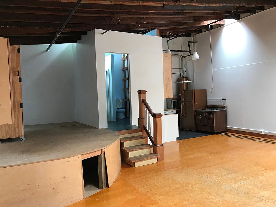 1st image of 290 Napoleon St #F
