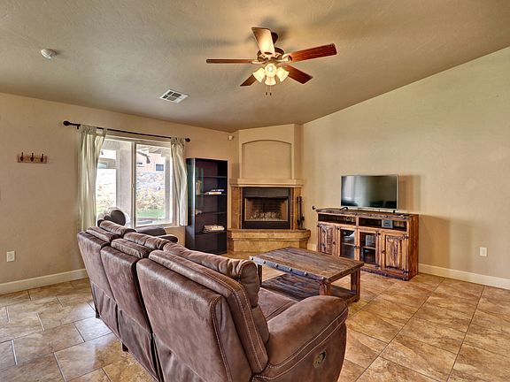 5th image of 4704 Kerry Ann Pl