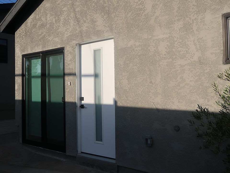 1st image of 1000 E 67th St #2
