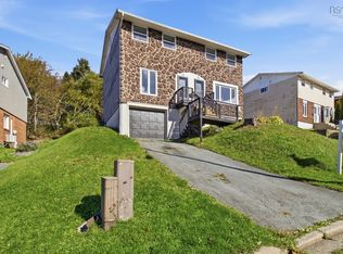 38 Regal Rd, Dartmouth, NS B2W4H6