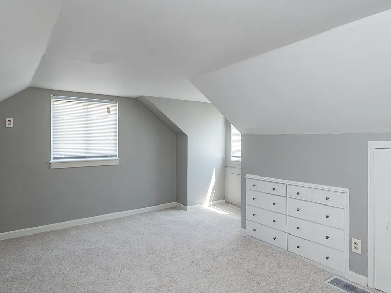 1451 Pershing Blvd — Photo 11