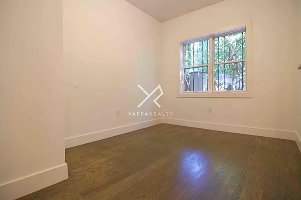 Rented by Yaffa Realty LLC | media 20