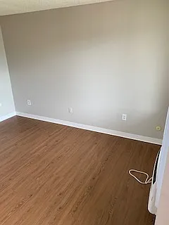 Crestview Apartments — Photo 35