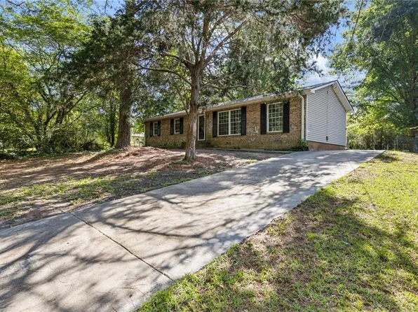 594 Kingston Ln NW, Conyers, GA 30012