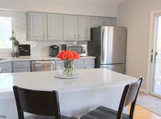 14 Troon Ter, Annandale, NJ 08801