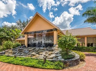 2300 Hidden Lake Dr APT 7, Naples, FL 34112