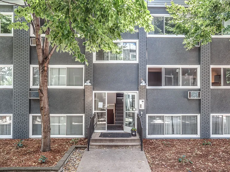 744 Polk St NE — Photo 1
