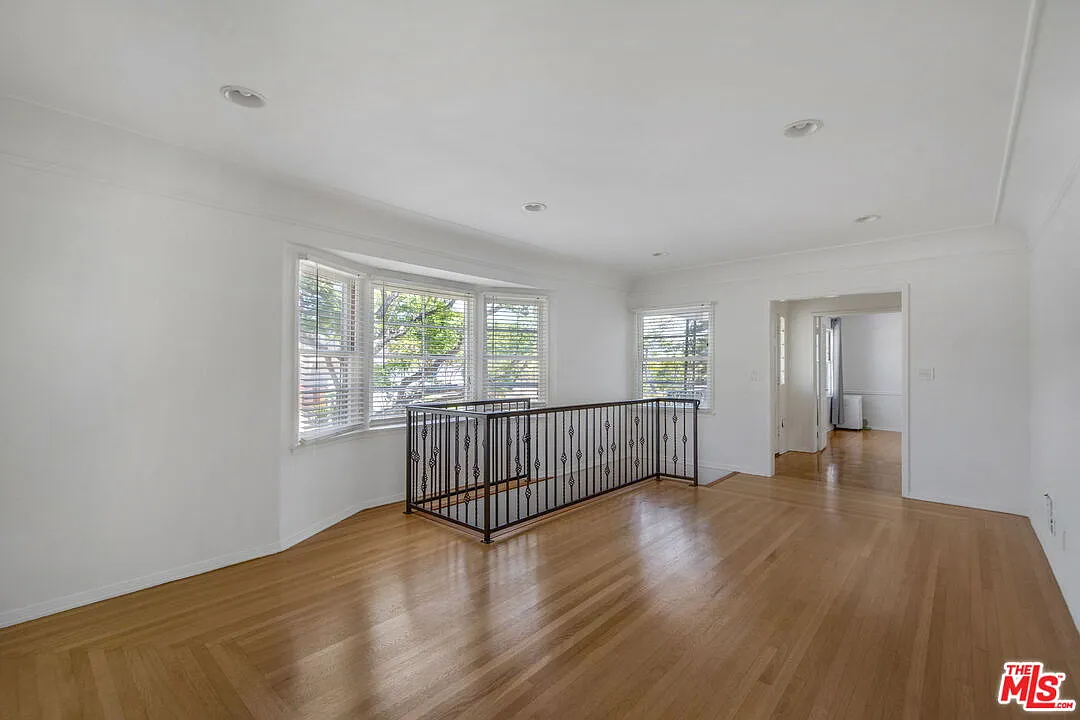 3 bed, 1535 sqft, $5,300 — Photo 4