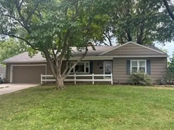 5509 W 70th Ter, Prairie Village, KS 66208