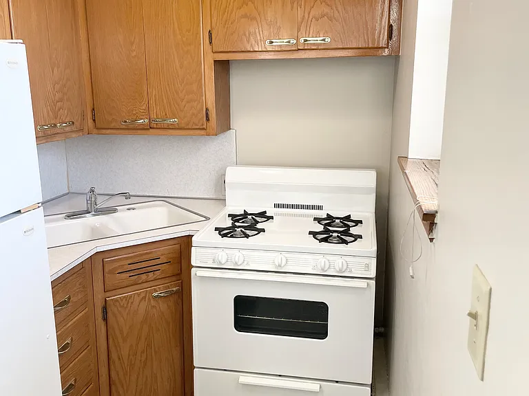Dunlap Apartments — Photo 15