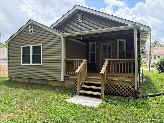 3rd image of 10315 Maddox Pl