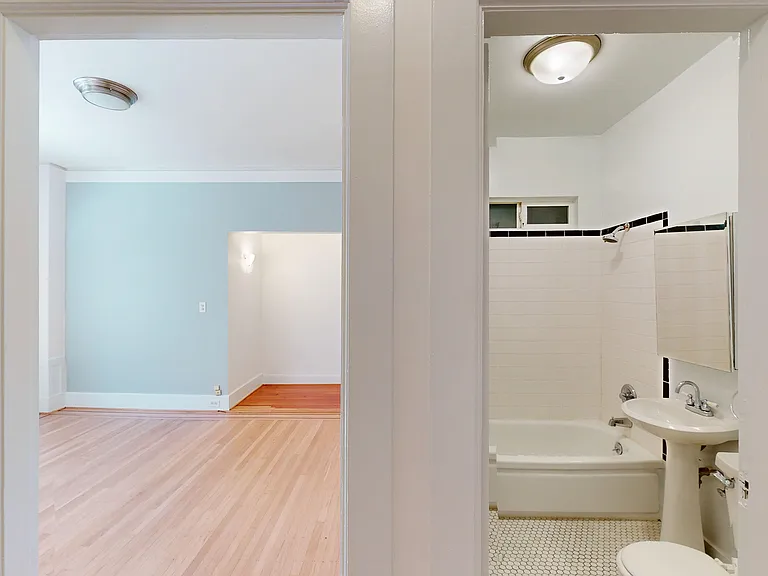 1408 California St #203 — Photo 6