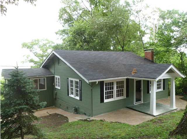 2nd image of 3041 Westside Dr
