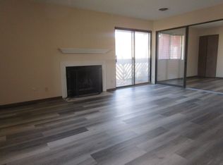 5734 N Autumn Ridge Ct #D, Peoria, IL 61615