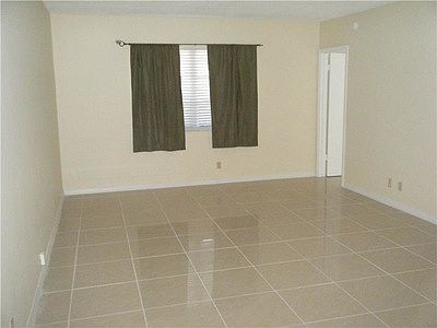 2nd image of 2424 SE 17th St APT 110