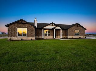 148 Range Ln, Decatur, TX 76234
