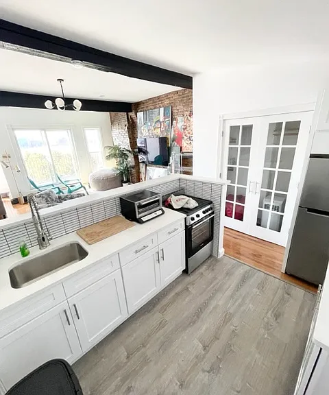 2 Brigham St #3L — Photo 2