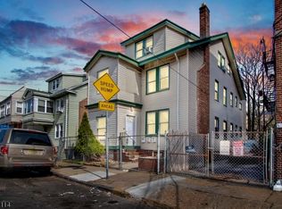 9 Tillinghast St FLOOR 3, Newark, NJ 07108