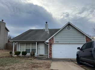 1704 W 110th Pl S, Jenks, OK 74037