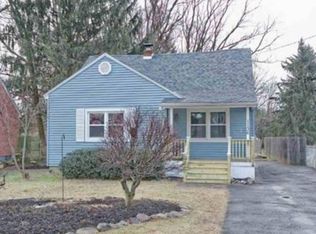 1136 Fort Hunter Rd, Schenectady, NY 12303
