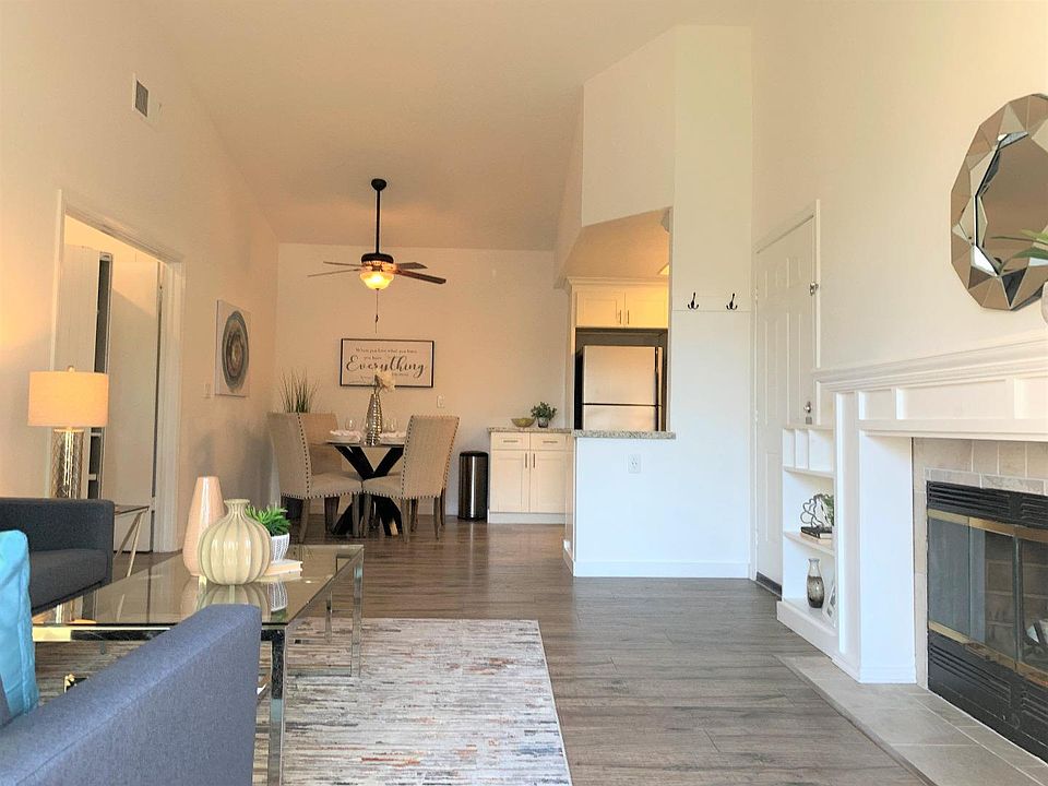 1st image of 125 Hobson St APT 2B