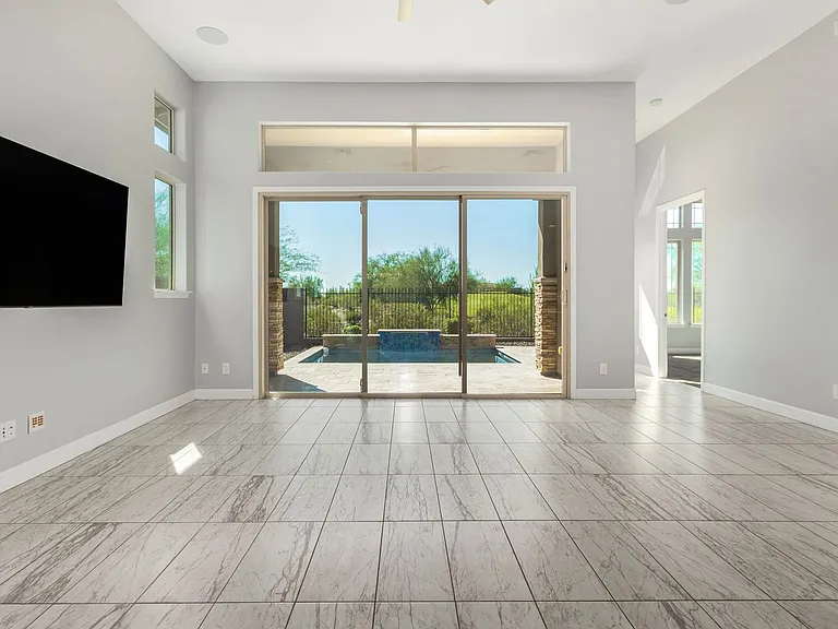11905 W Creosote Dr — Photo 9