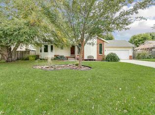 1830 N Holland Ln, Wichita, KS 67212