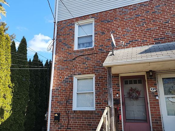 2nd image of 234 Plymouth Ave #C