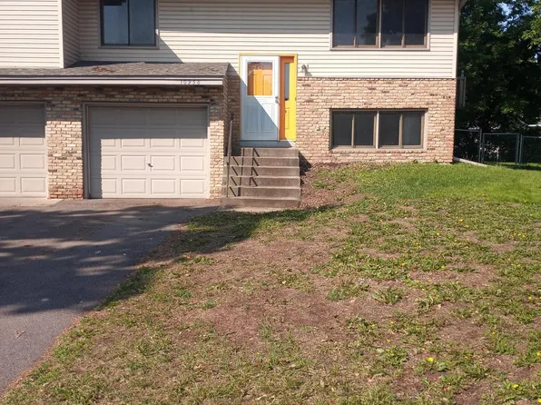 10958 Robinson Dr NW, Coon Rapids, MN 55433