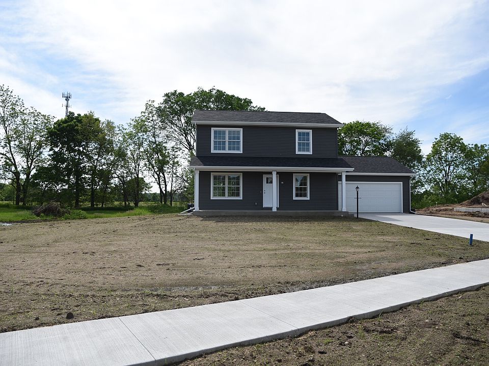 2nd image of 911 Lantern Ln