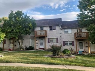 5784 Westphalia Ln, Saint Louis, MO 63129