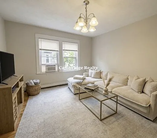 94 Heath St #1T — Photo 4