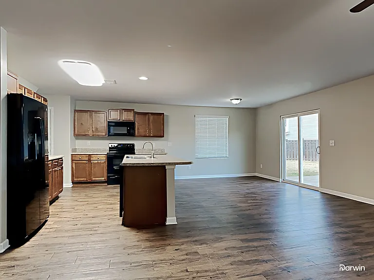 330 Reed Way — Photo 4