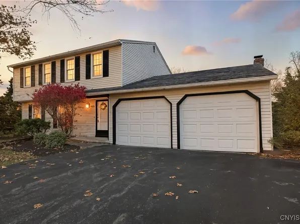 4943 Look Kinney Cir, Liverpool, NY 13088