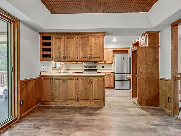 2nd image of 8417 Brooklyn Blvd