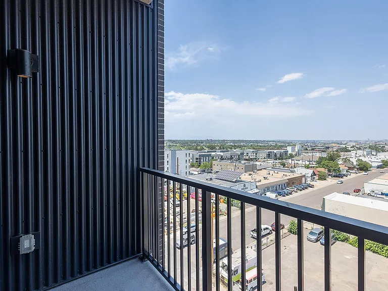 Oso Apartments — Photo 94