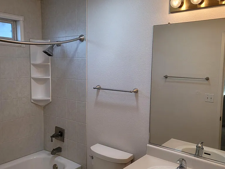 6054 Preakness Dr — Photo 7