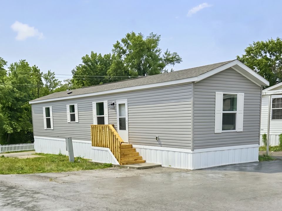 2nd image of 4900 S Valley View Rd #58