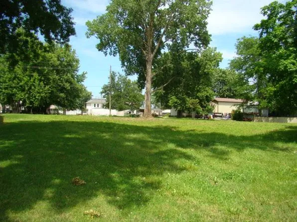 413 Spring St, Humeston, IA 50123