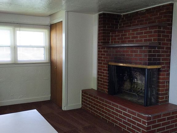 4th image of 2903 High St
